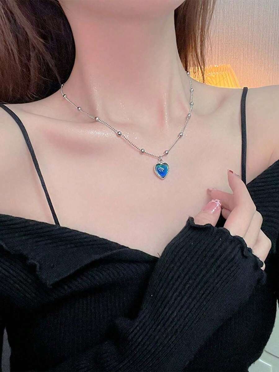 SELENE HEART NECKLACE