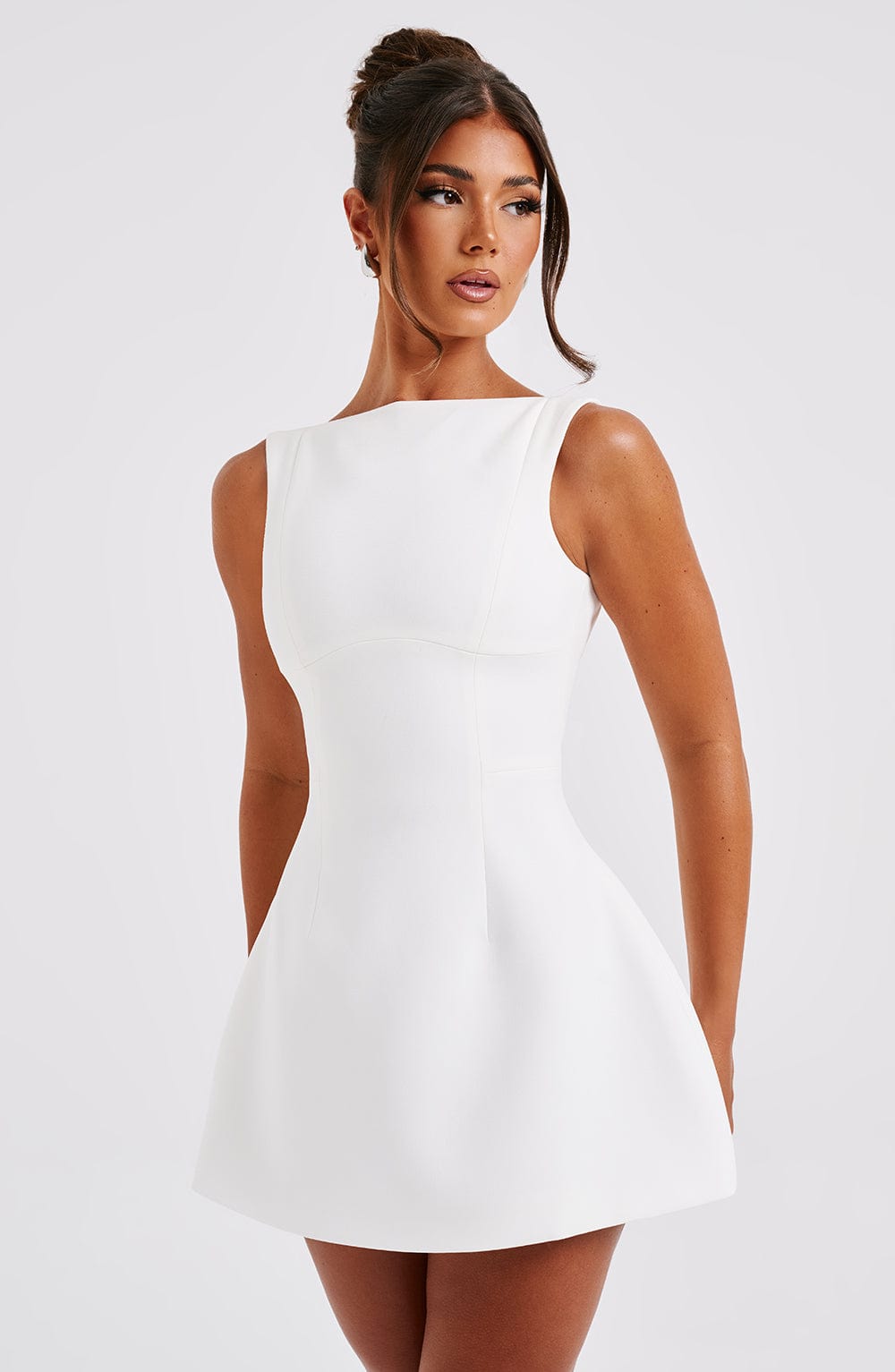 LILA BACKLESS MINI DRESS - WHITE