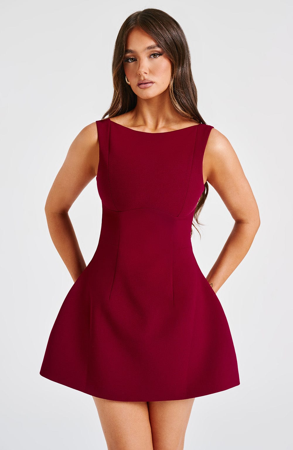 LILA BACKLESS MINI DRESS - WINE