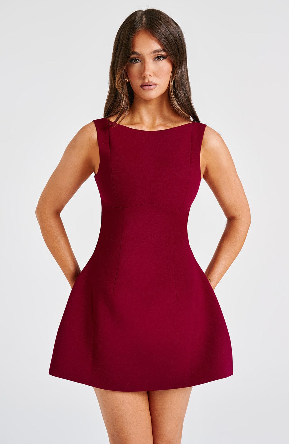 LILA BACKLESS MINI DRESS - WINE